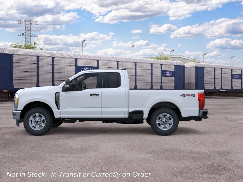 2026 Ford Super Duty F-350® XLT