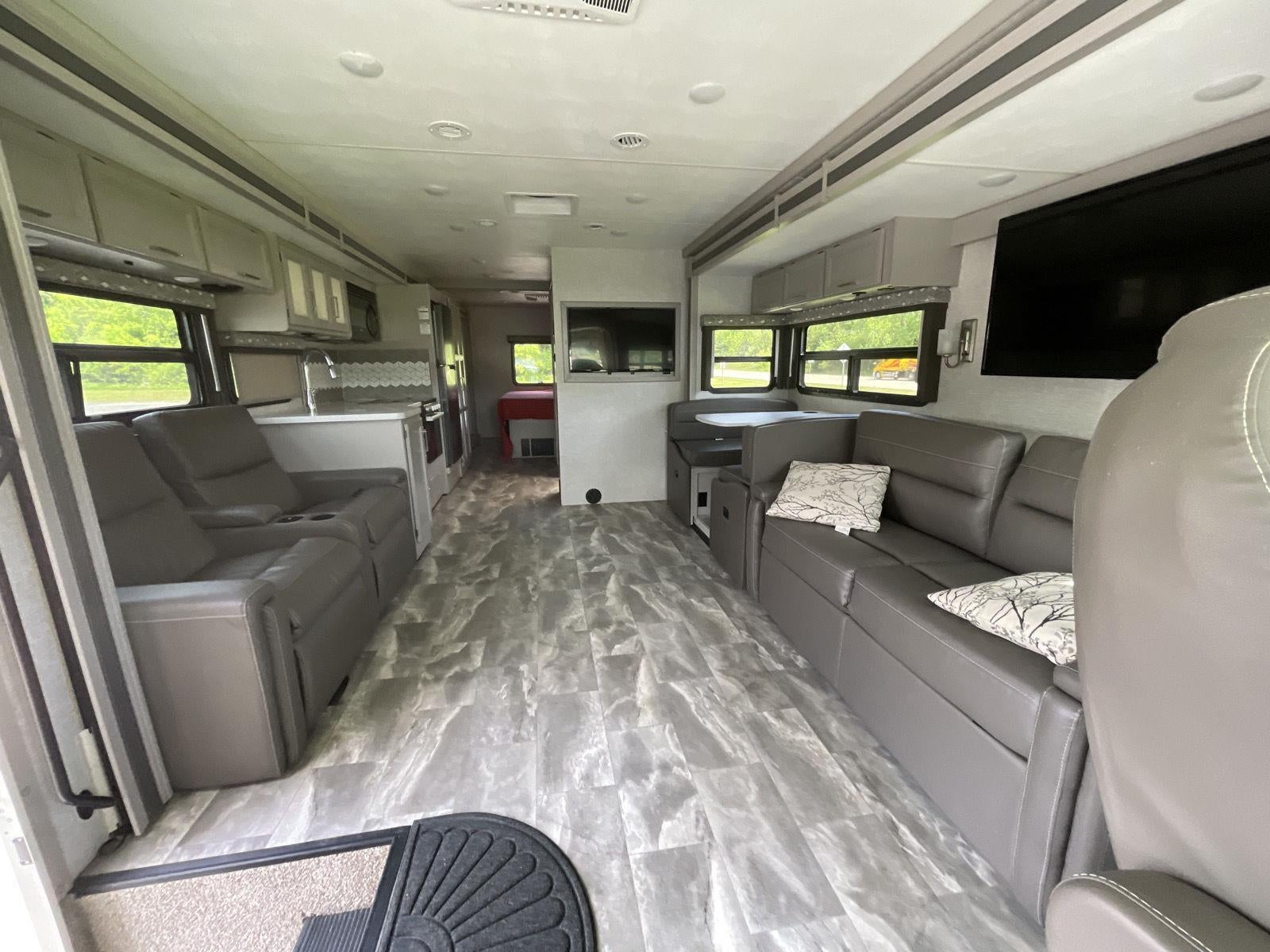 2022 Thor Motor Coach Windsport