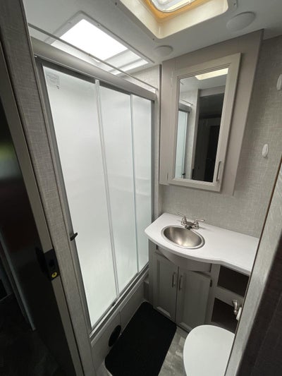 2022 Thor Motor Coach Windsport