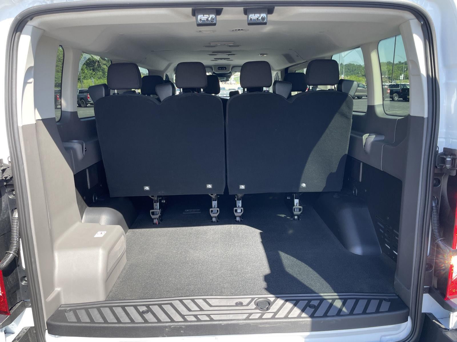 2026 Ford Transit Passenger Wagon XL