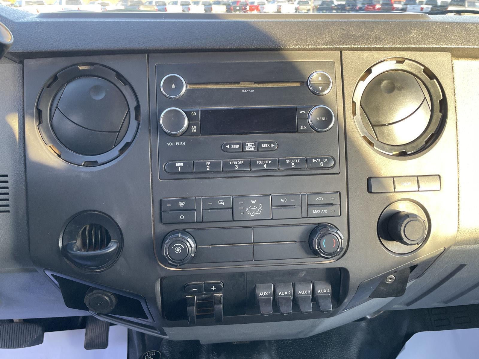 2014 Ford Super Duty F-450 DRW XL