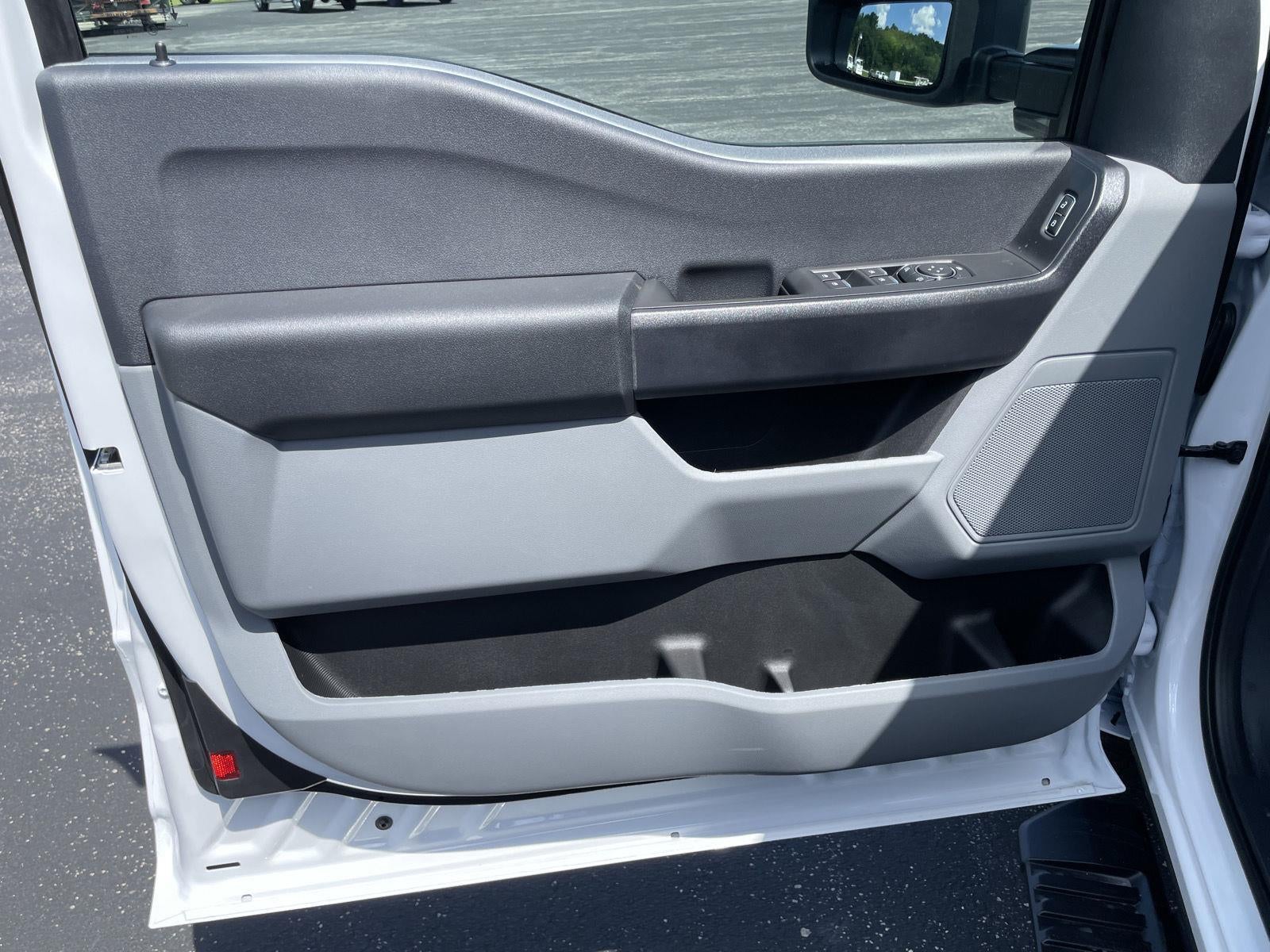2026 Ford Super Duty F-350 DRW XL
