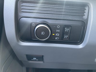 2025 Ford Super Duty F-550 DRW XL