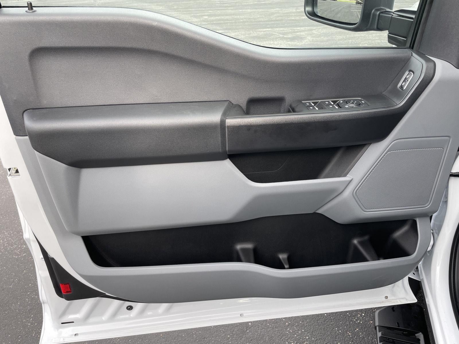 2026 Ford Super Duty F-550 DRW XL