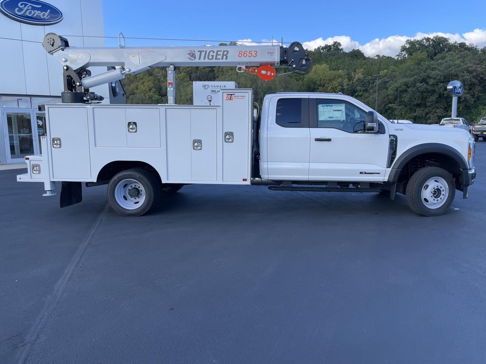 2026 Ford Super Duty F-550 DRW XL