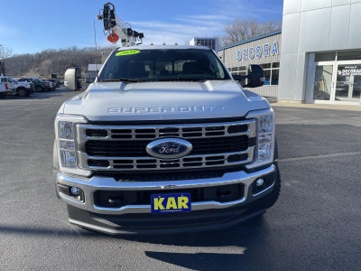 2025 Ford Super Duty F-550 DRW XL