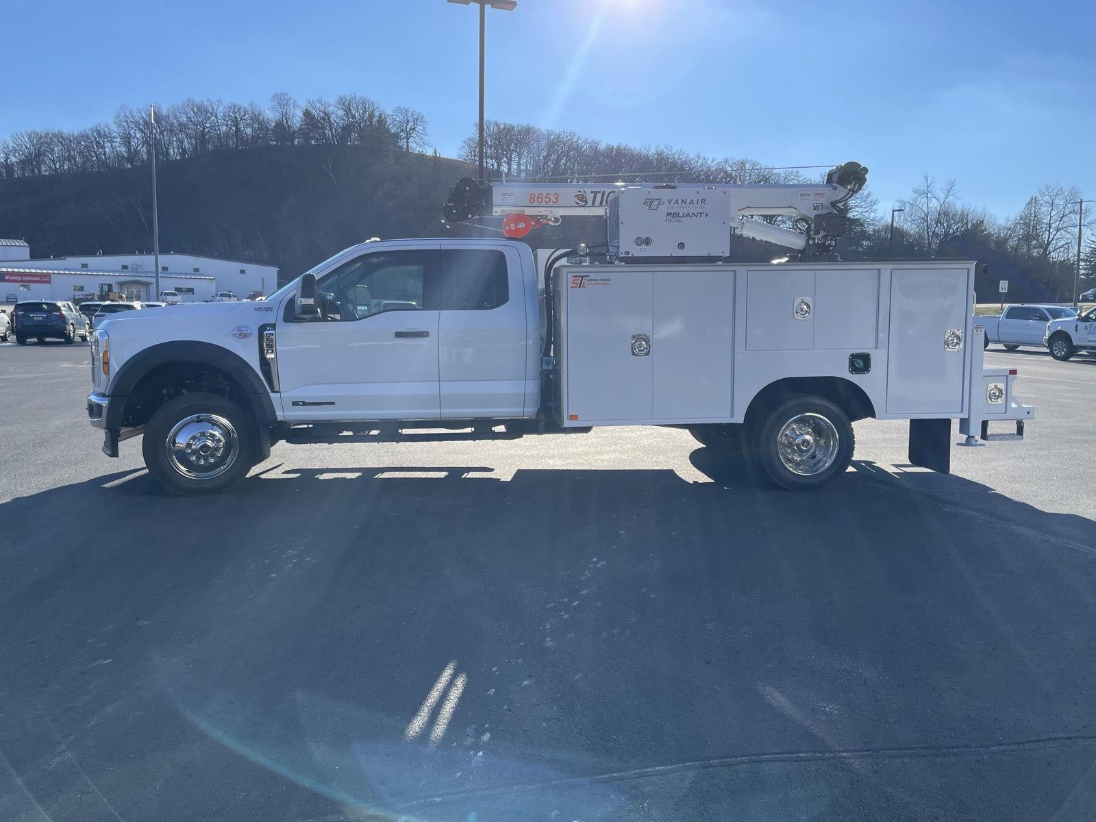 2025 Ford Super Duty F-550 DRW XL