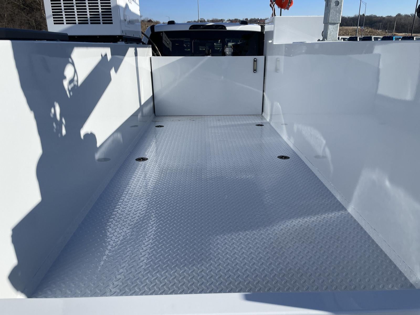 2025 Ford Super Duty F-550 DRW XL