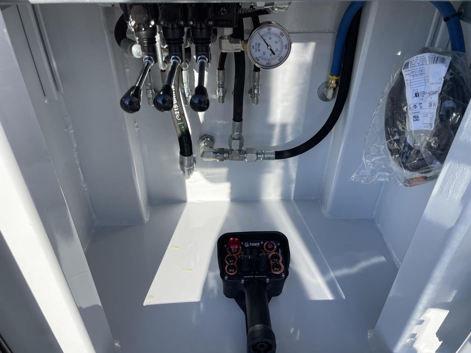 2025 Ford Super Duty F-550 DRW XL