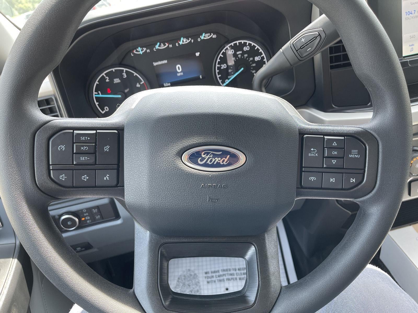 2025 Ford Super Duty F-550 DRW XL