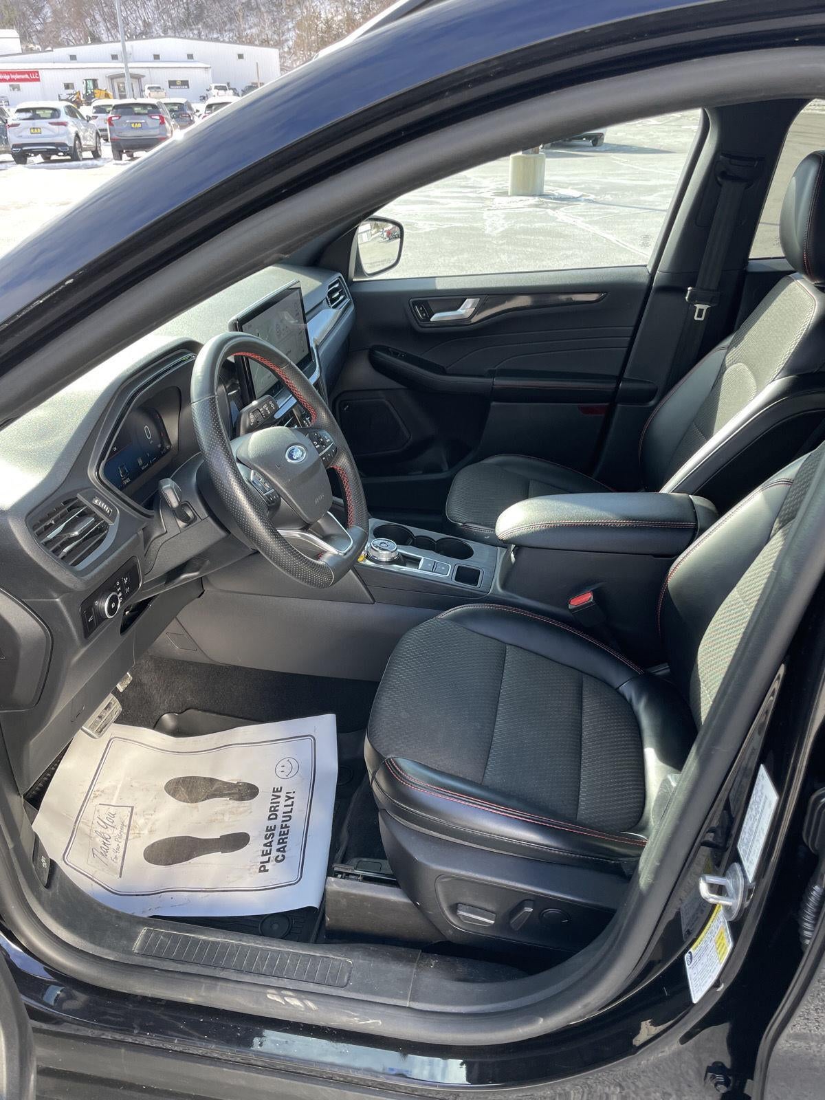 2023 Ford Escape ST-Line Select