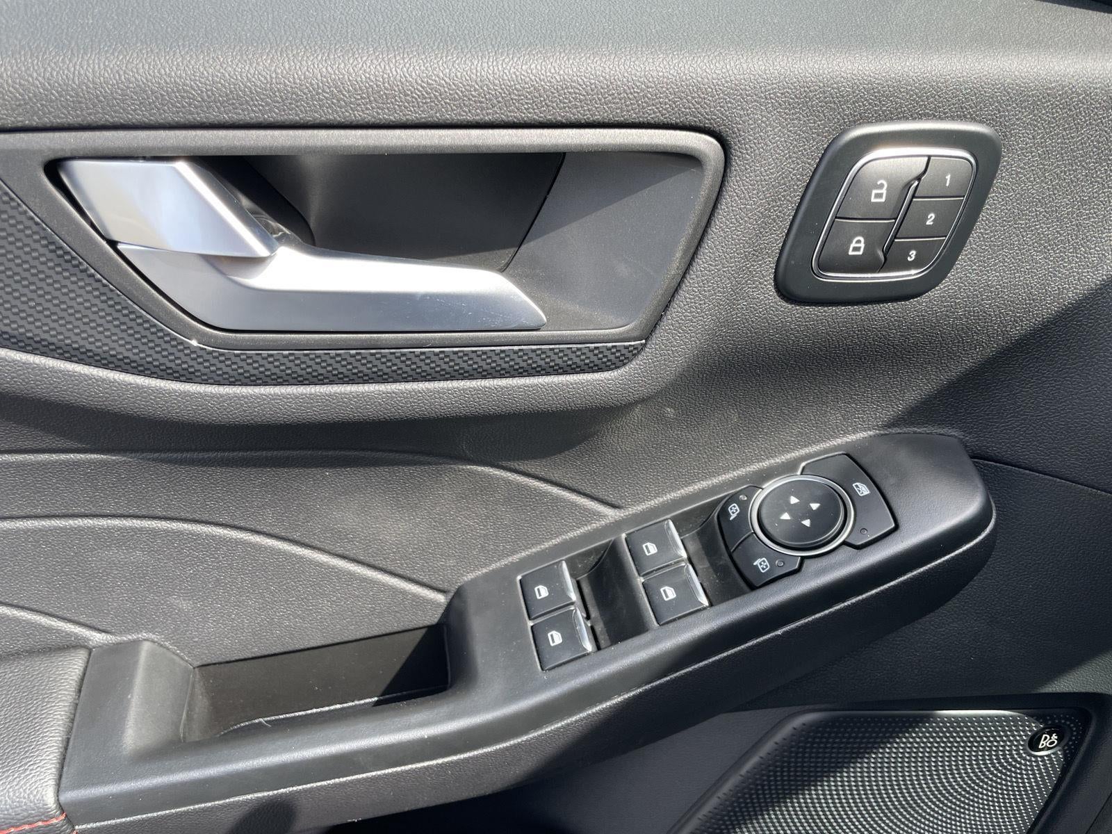 2026 Ford Escape ST-Line Select