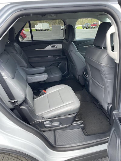 2026 Ford Explorer Active w/200A Pkg