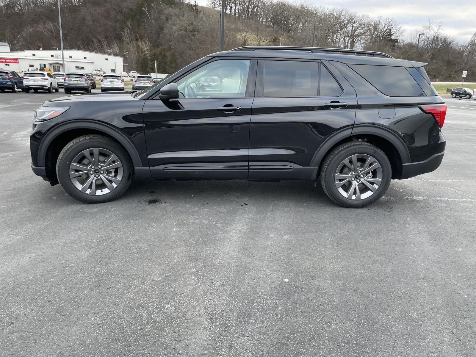 2026 Ford Explorer Active w/200A Pkg