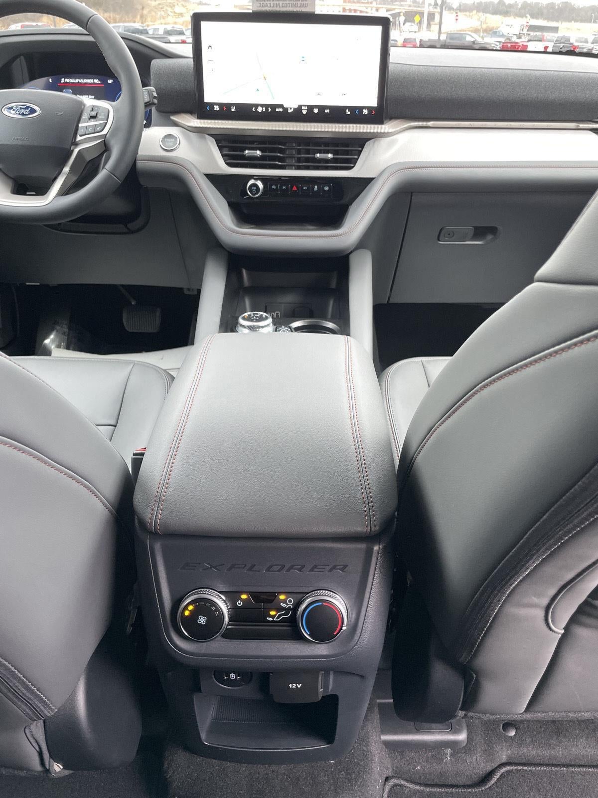 2026 Ford Explorer Active w/200A Pkg