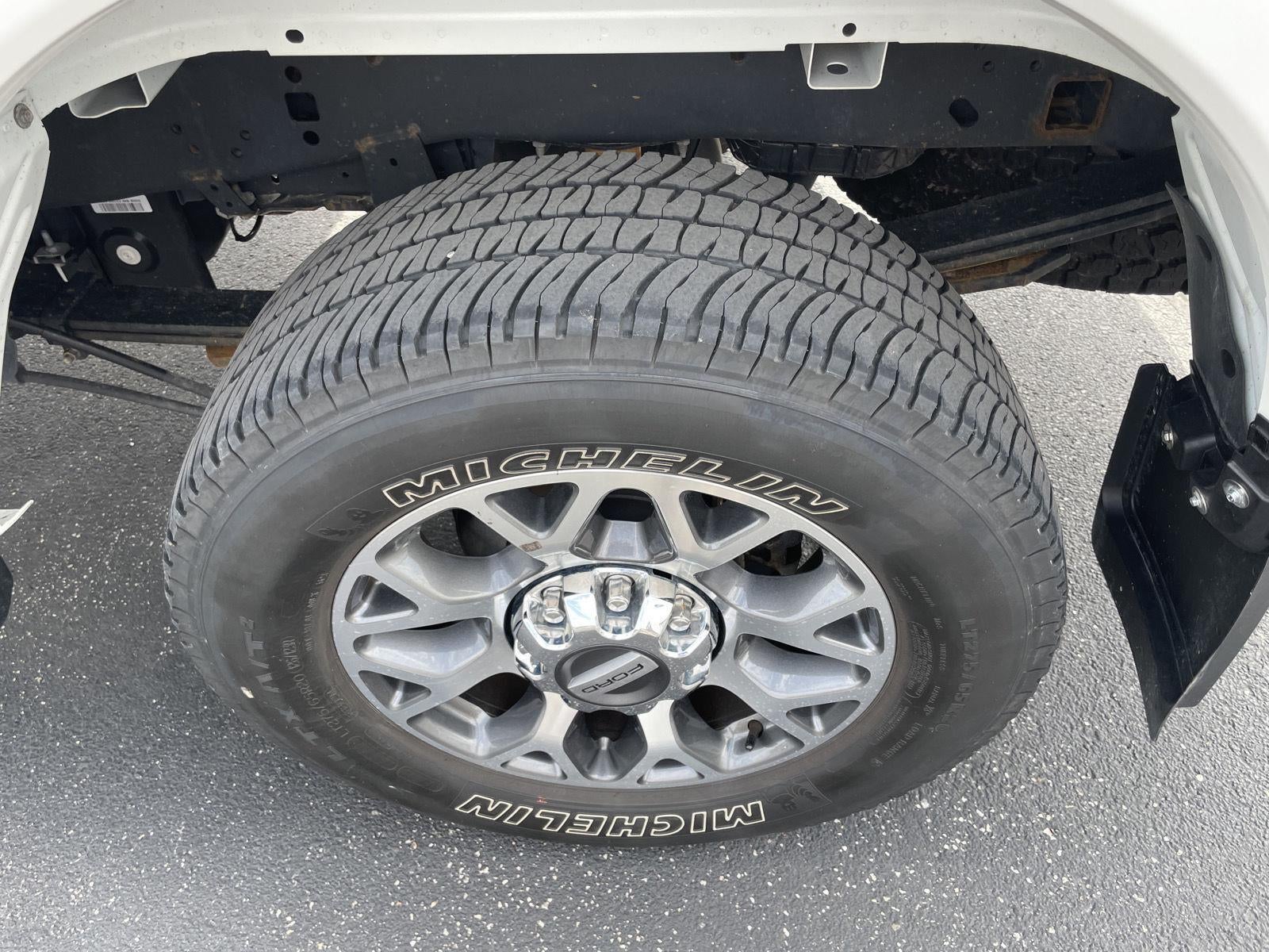 2022 Ford Super Duty F-250 SRW LARIAT