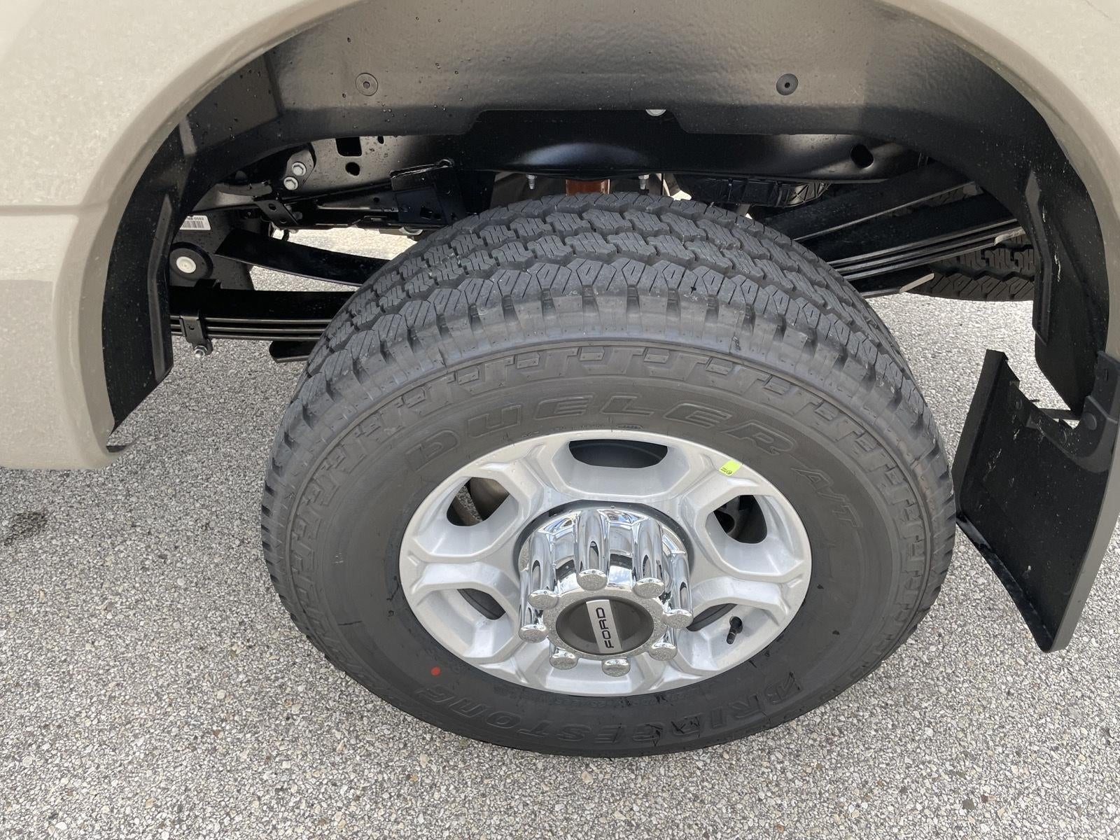 2026 Ford Super Duty F-350 SRW XLT