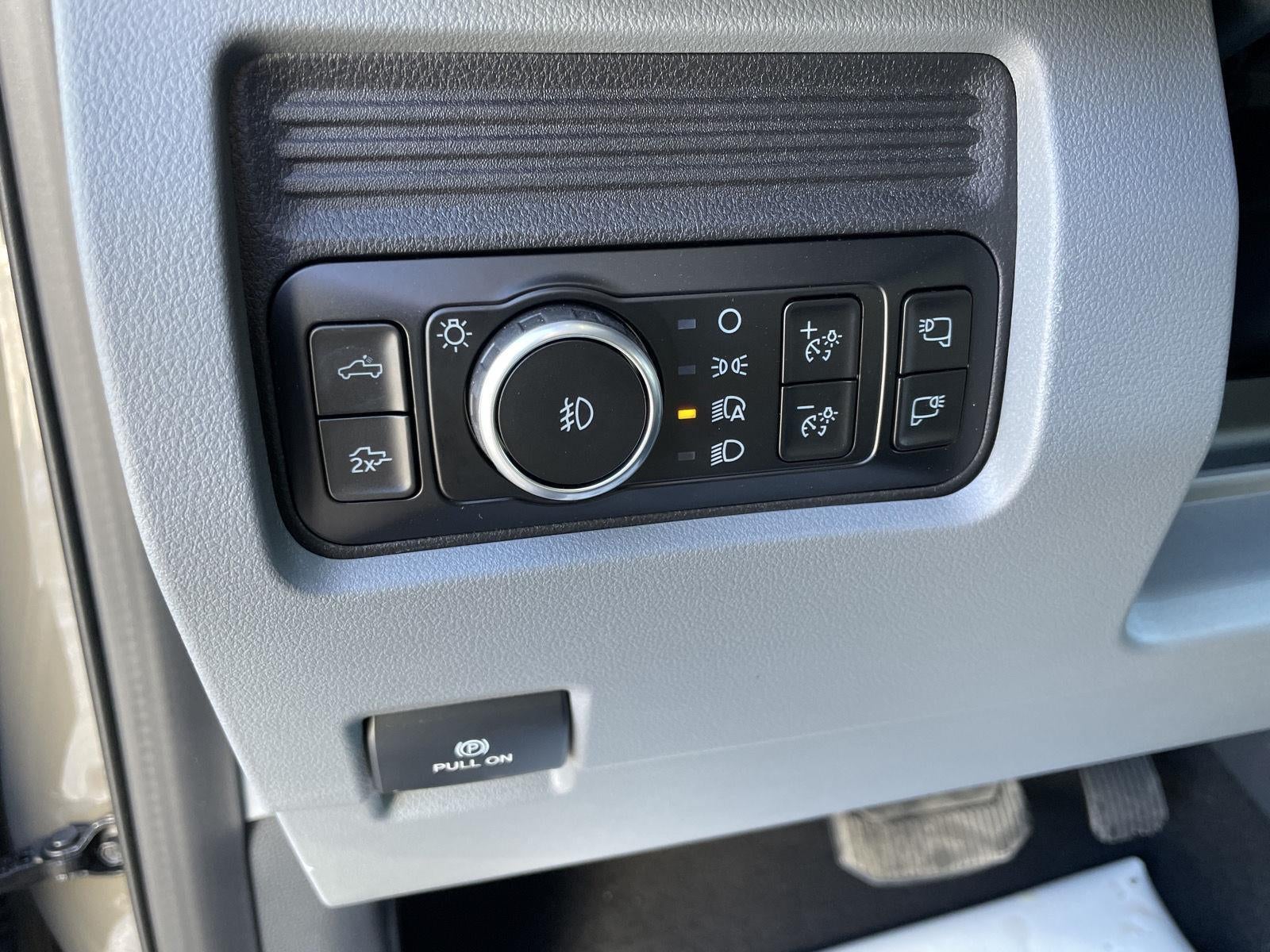 2026 Ford Super Duty F-350 SRW XLT