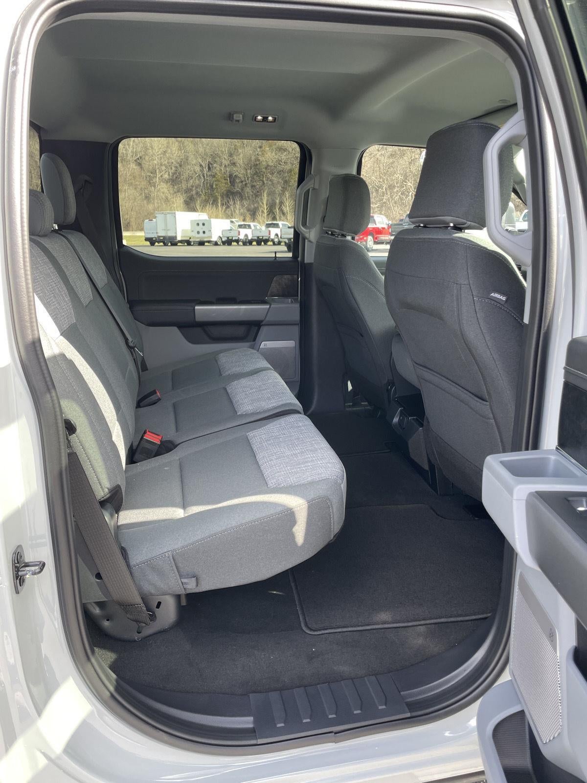 2026 Ford Super Duty F-350 SRW XLT