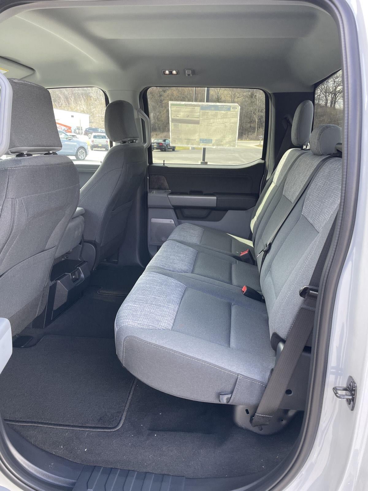 2026 Ford Super Duty F-350 SRW XLT