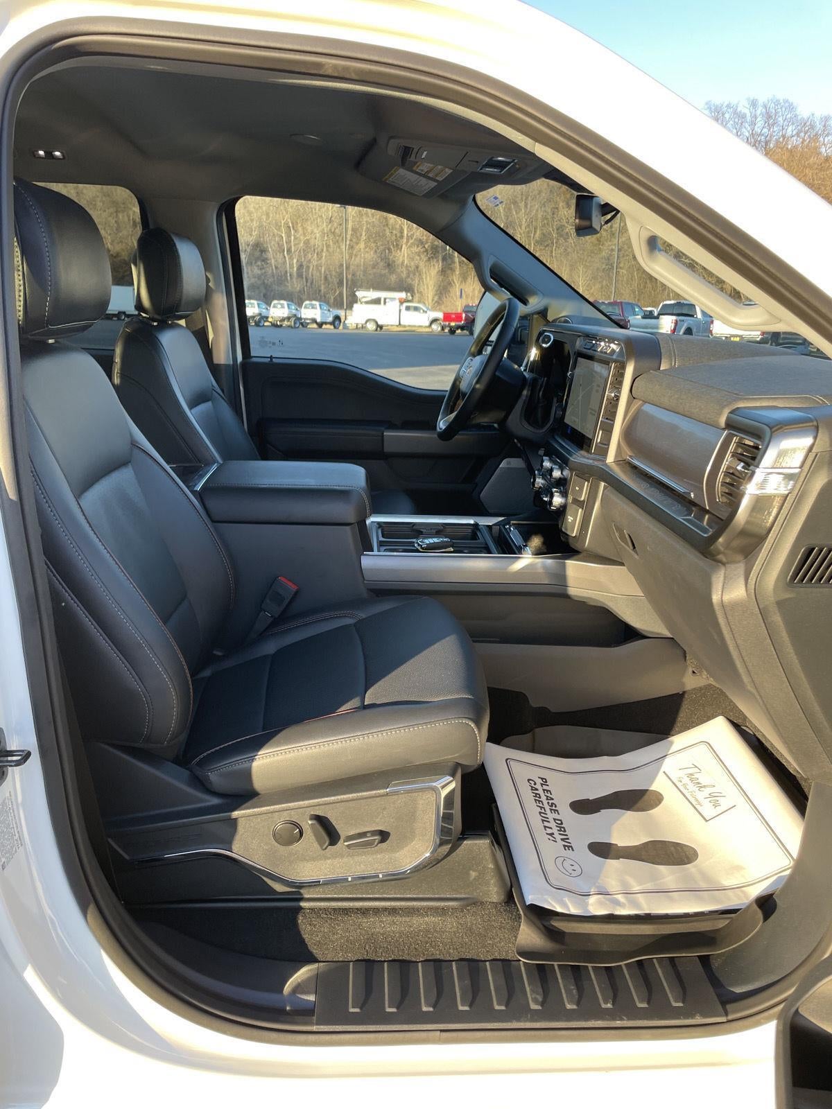 2024 Ford Super Duty F-350 SRW LARIAT