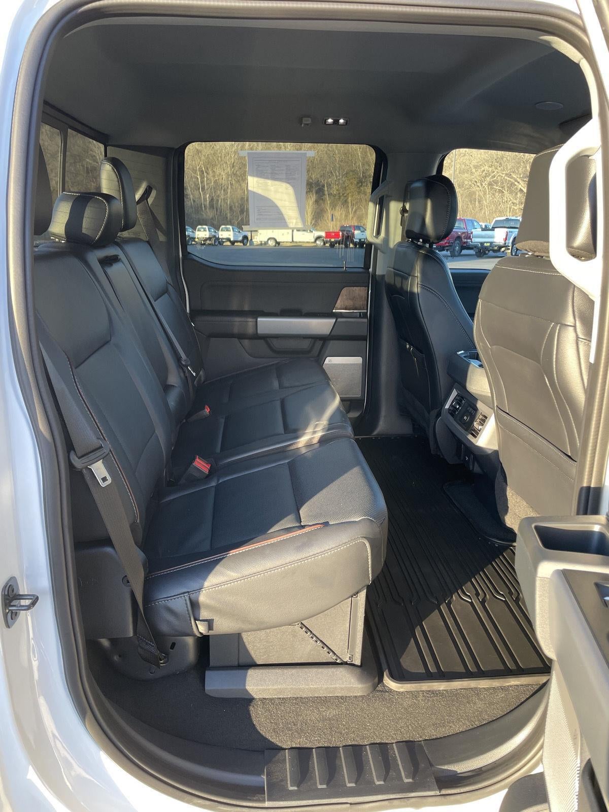 2024 Ford Super Duty F-350 SRW LARIAT