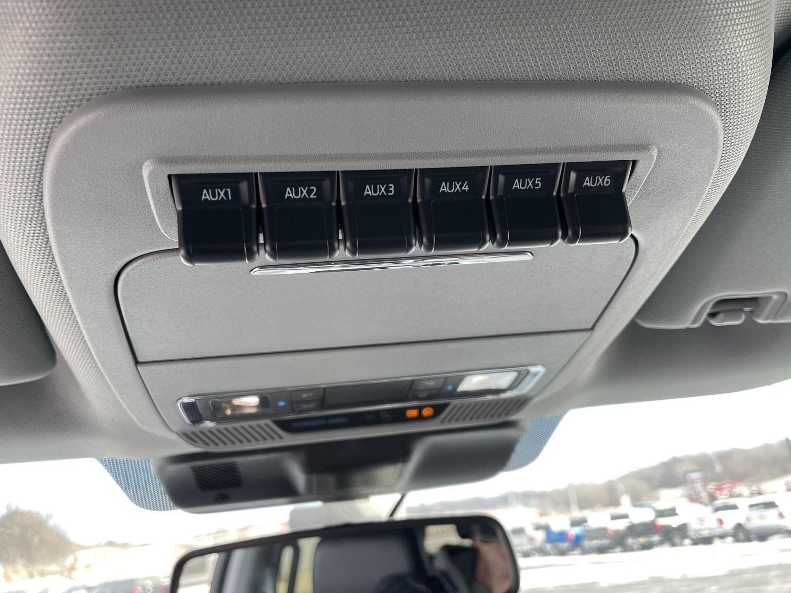 2026 Ford Super Duty F-350 SRW LARIAT