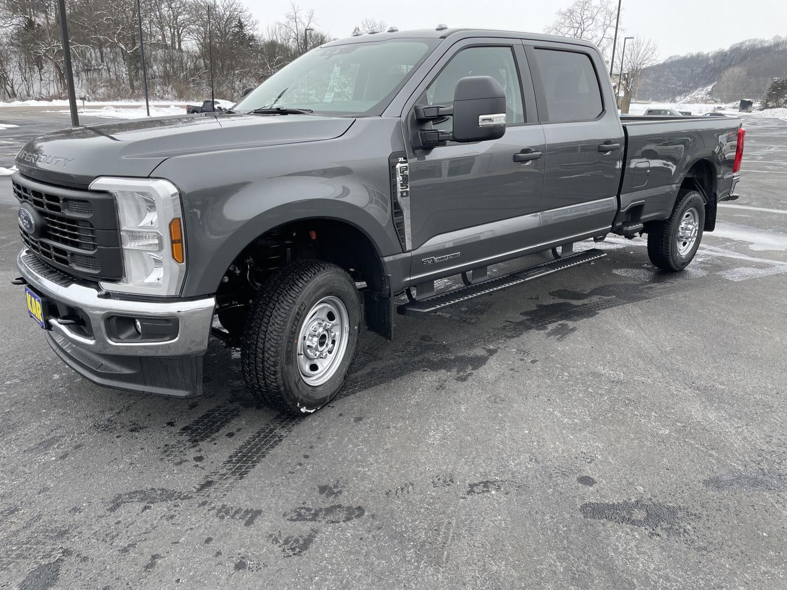 2026 Ford Super Duty F-350 SRW XL