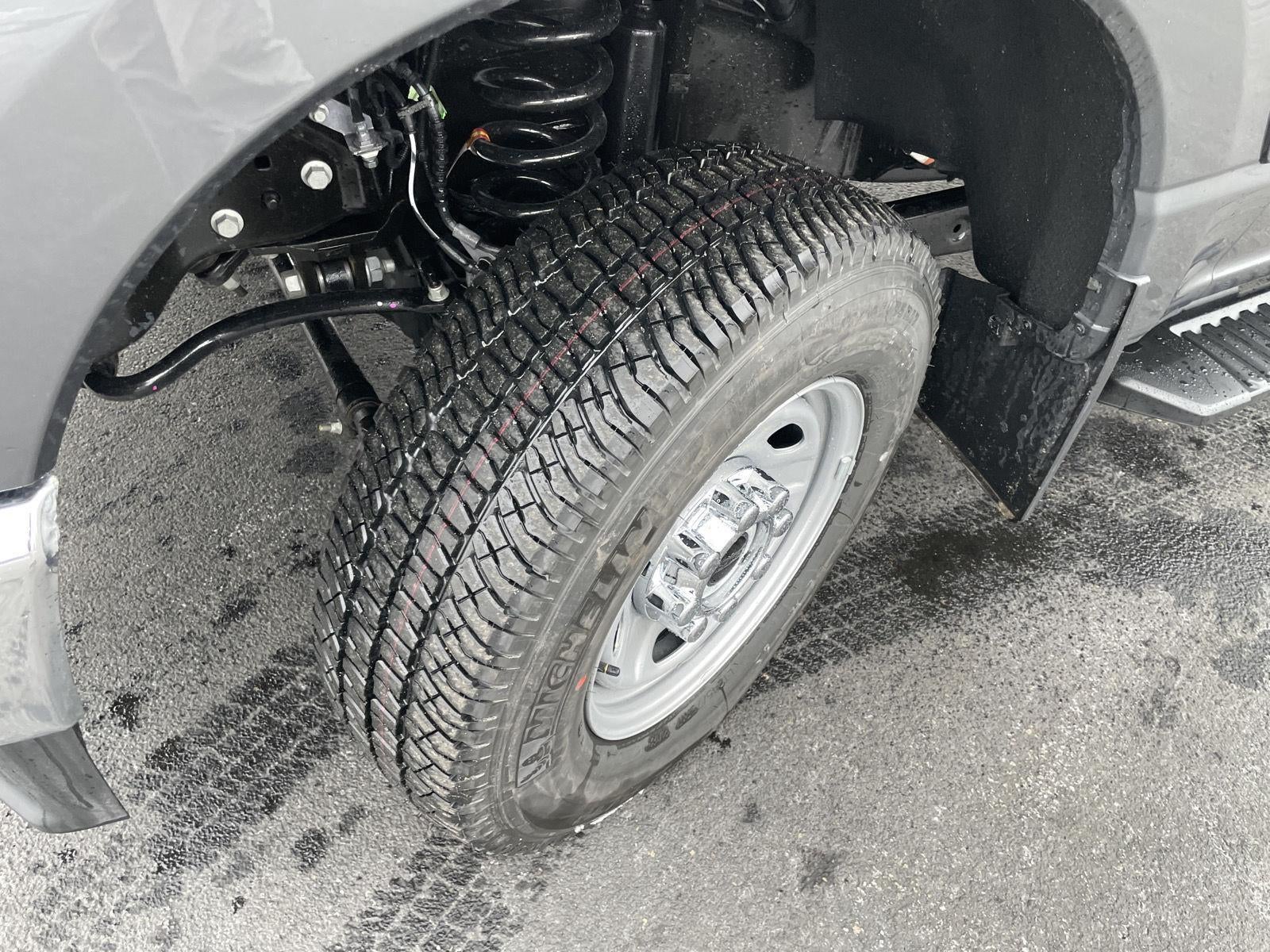 2026 Ford Super Duty F-350 SRW XL