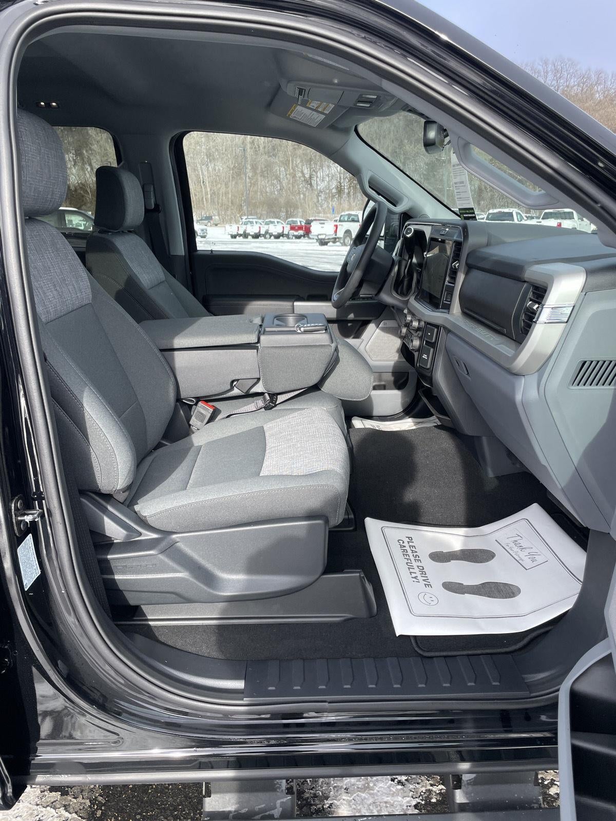 2026 Ford Super Duty F-350 SRW XLT