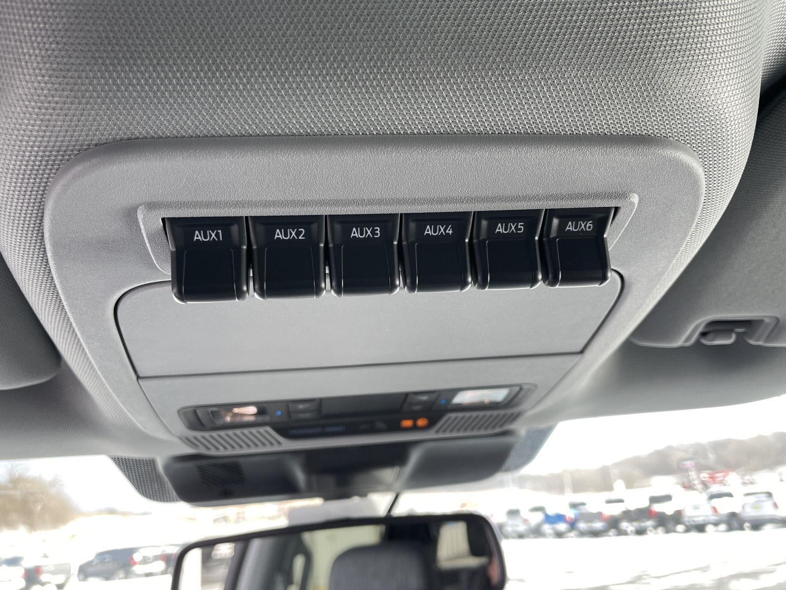 2026 Ford Super Duty F-350 SRW XLT