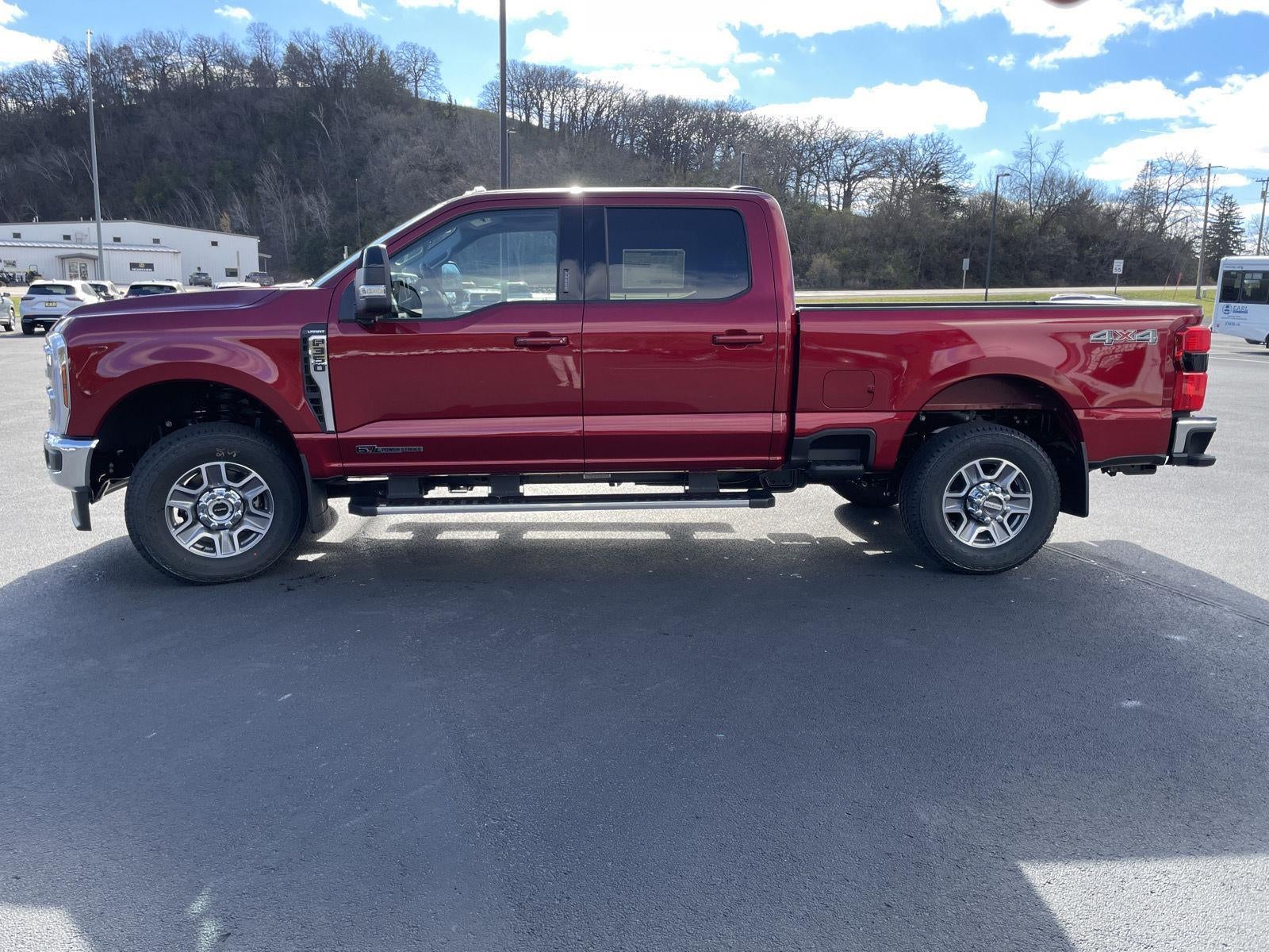 2026 Ford Super Duty F-350 SRW LARIAT