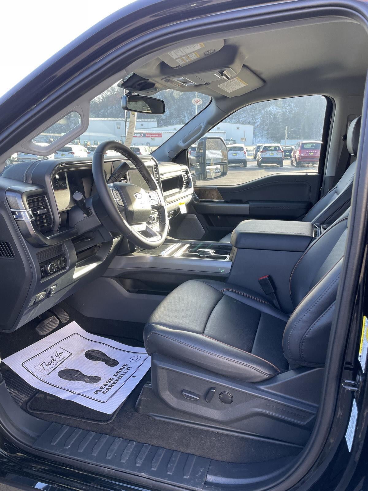 2026 Ford Super Duty F-350 SRW LARIAT