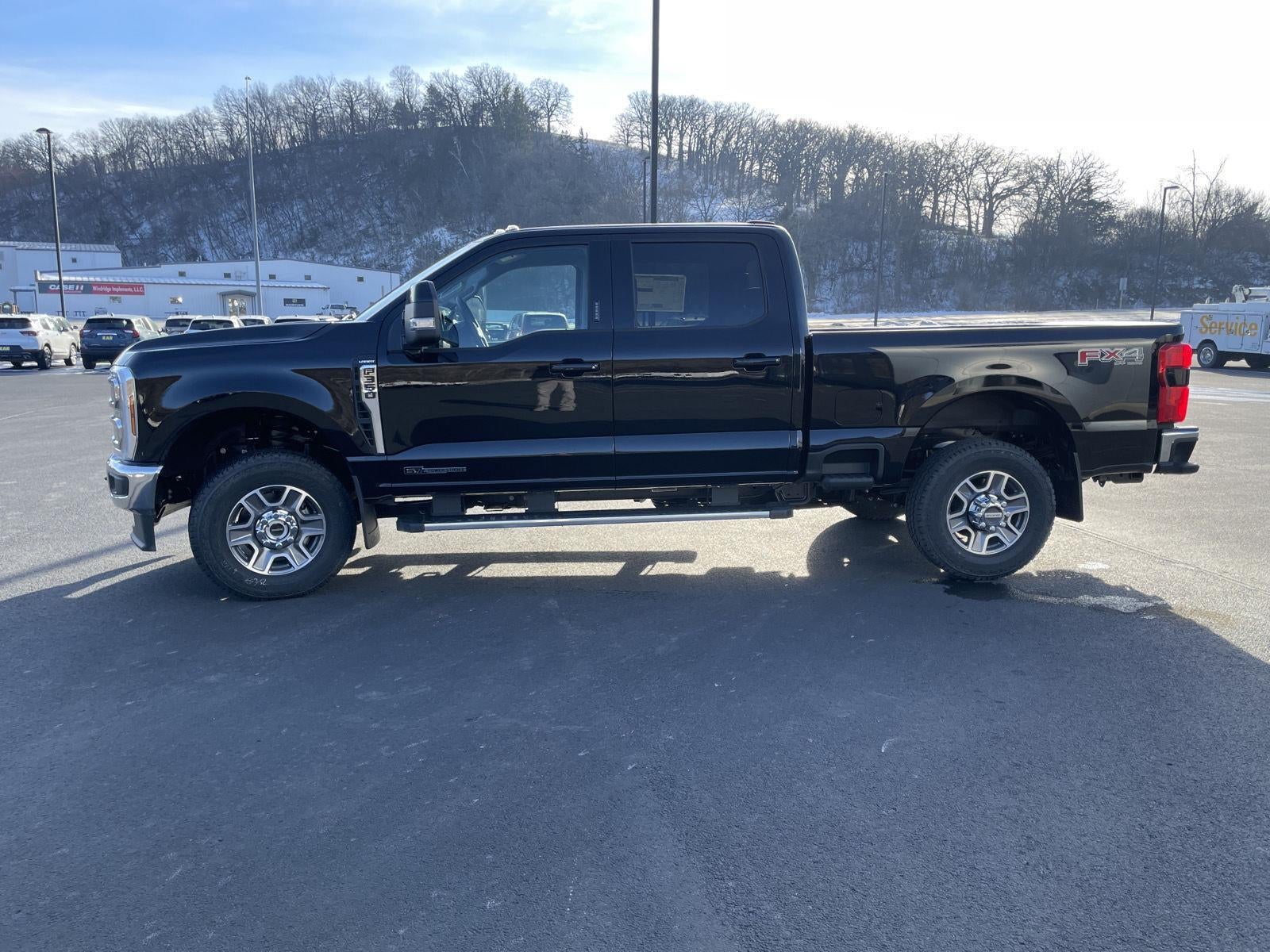 2026 Ford Super Duty F-350 SRW LARIAT