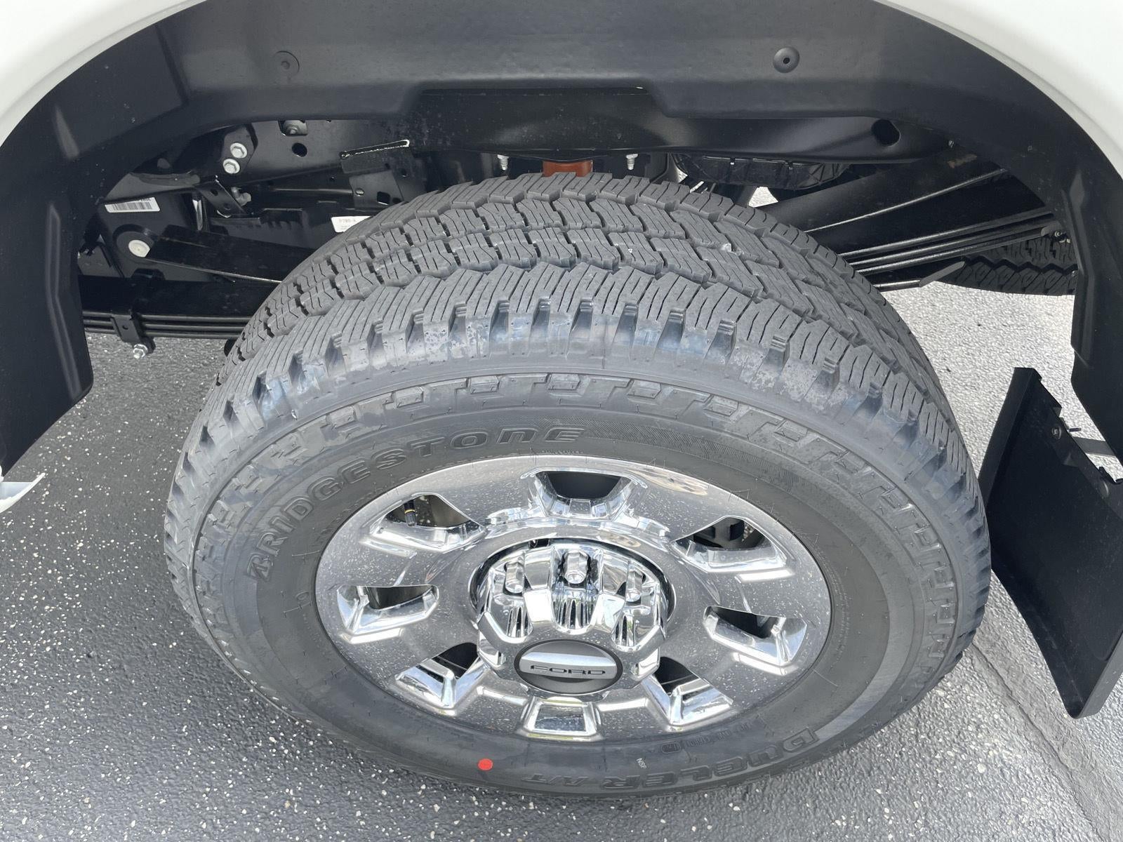 2026 Ford Super Duty F-350 SRW LARIAT
