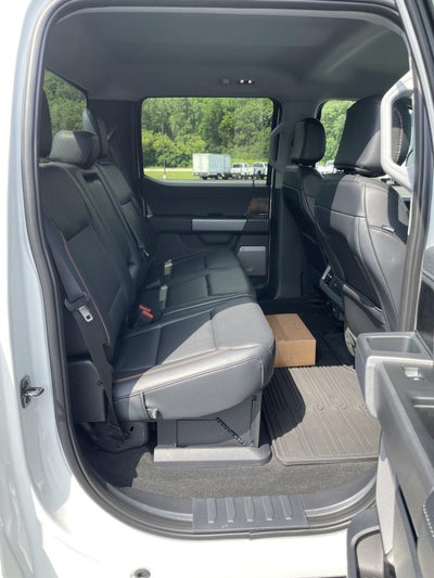 2026 Ford Super Duty F-350 SRW LARIAT