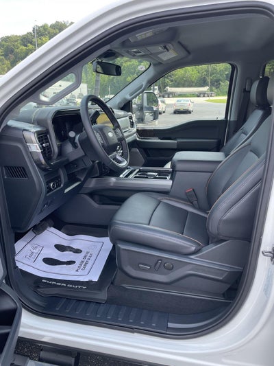 2026 Ford Super Duty F-350 SRW LARIAT