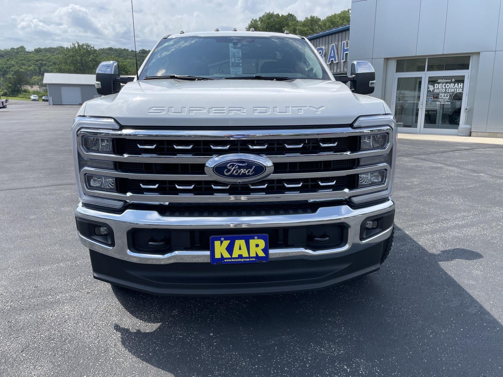 2026 Ford Super Duty F-350 SRW LARIAT