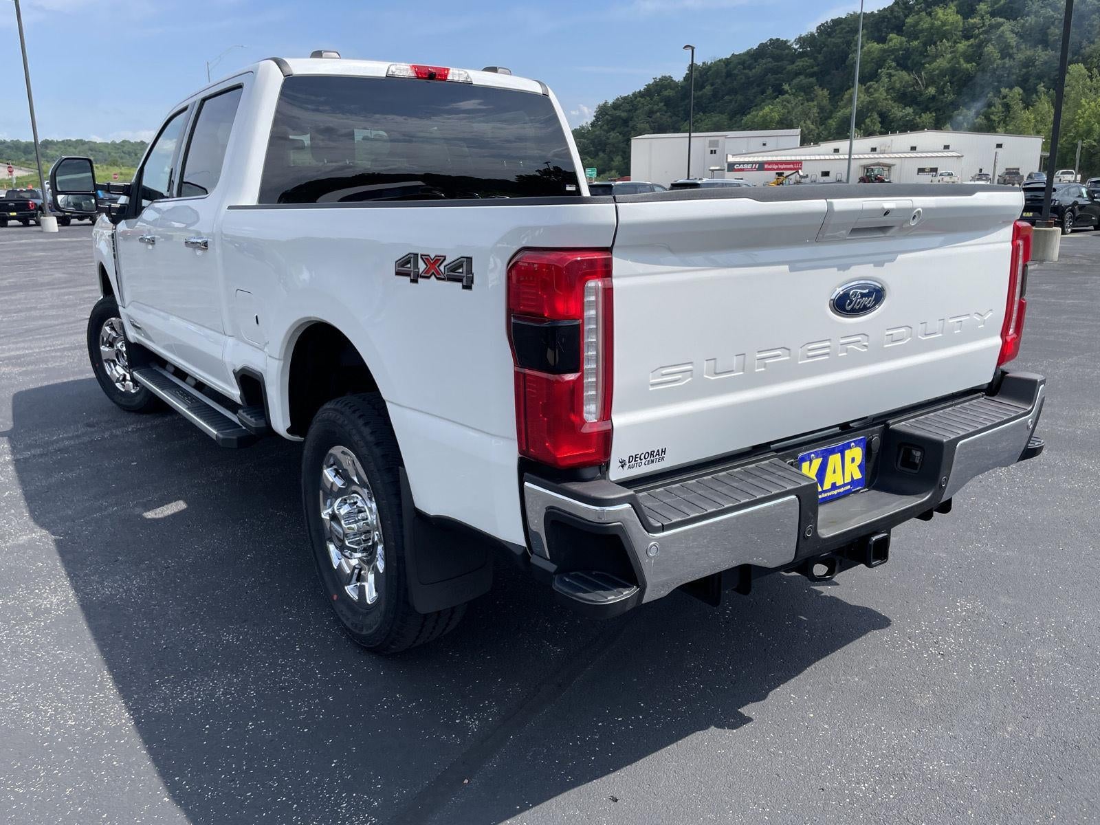 2026 Ford Super Duty F-350 SRW LARIAT