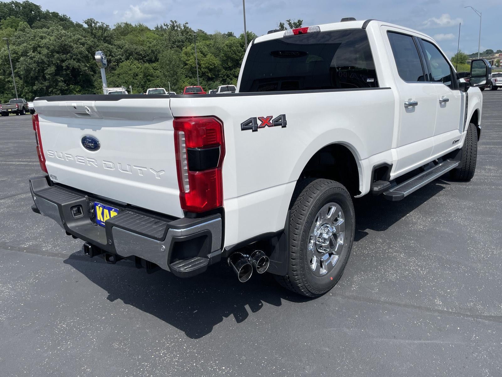 2026 Ford Super Duty F-350 SRW LARIAT