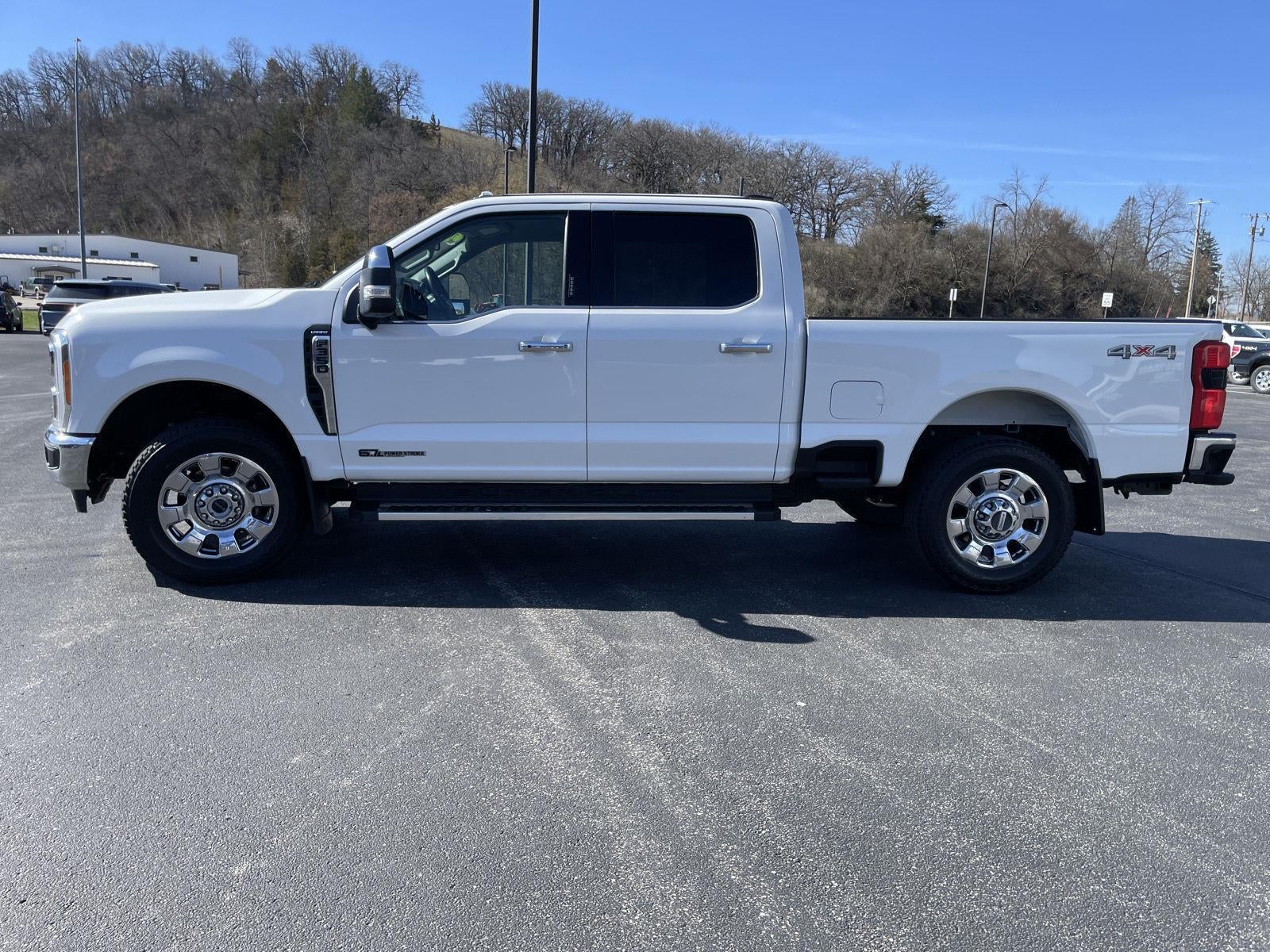 2023 Ford Super Duty F-350 SRW LARIAT