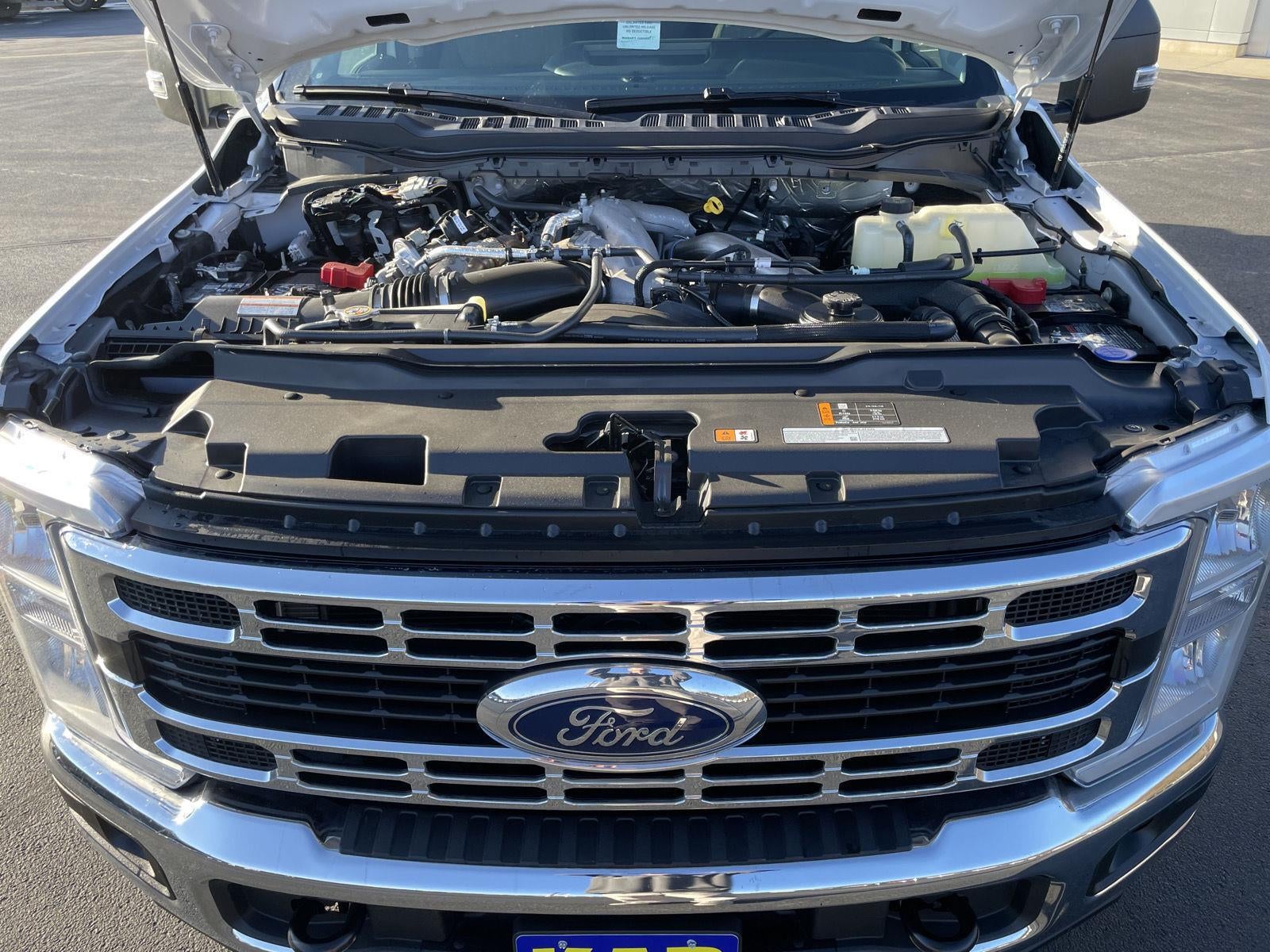 2026 Ford Super Duty F-350 SRW XLT