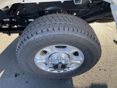 2026 Ford Super Duty F-350 SRW XLT