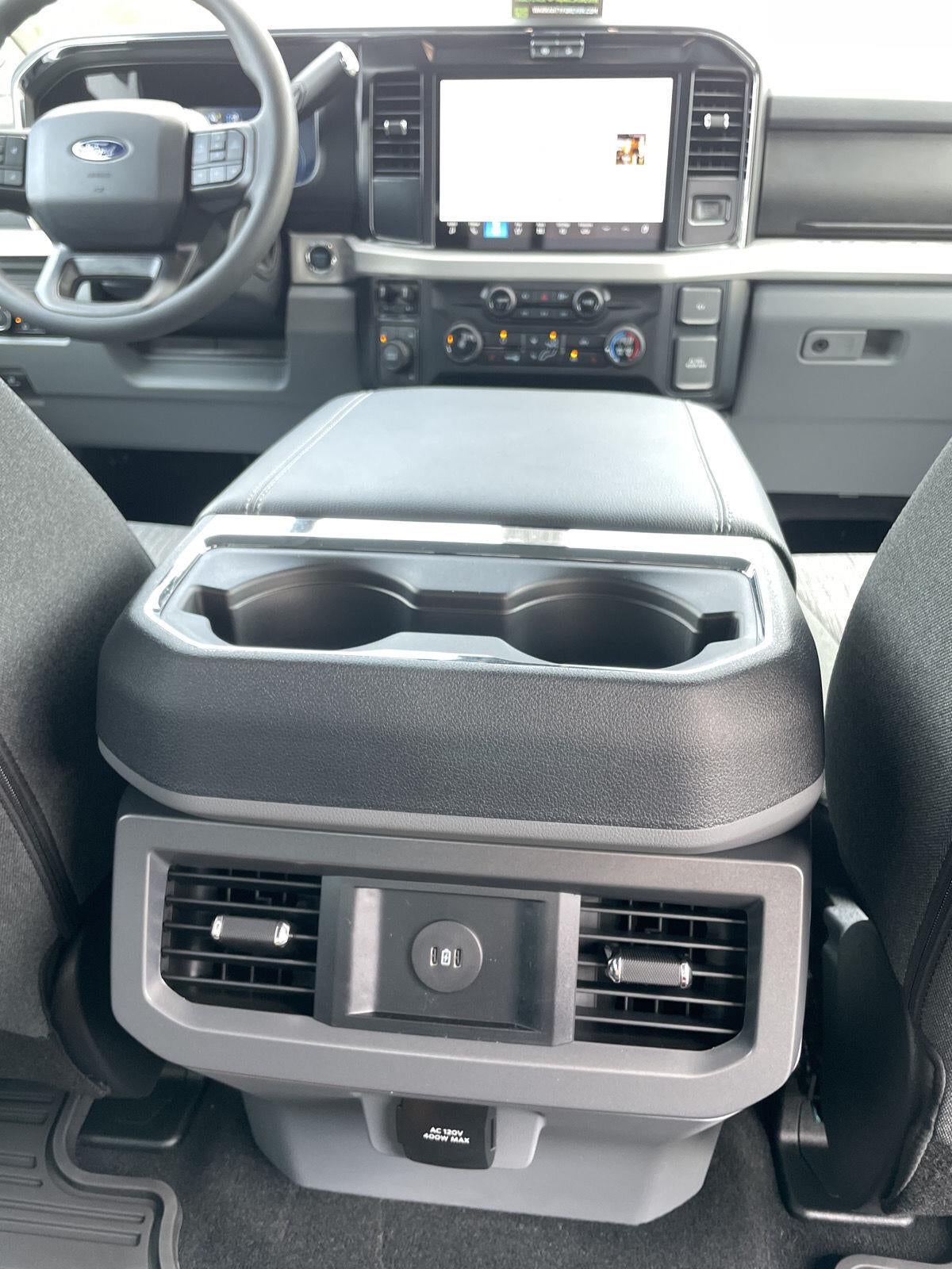 2027 Ford Super Duty F-450 DRW XLT