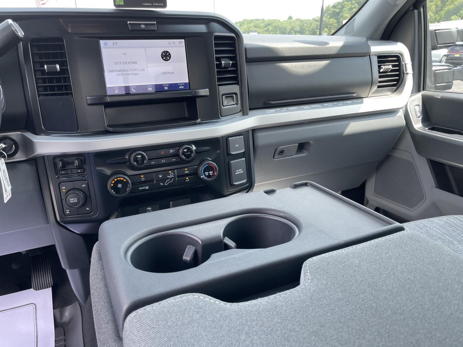 2026 Ford Super Duty F-250 SRW XLT