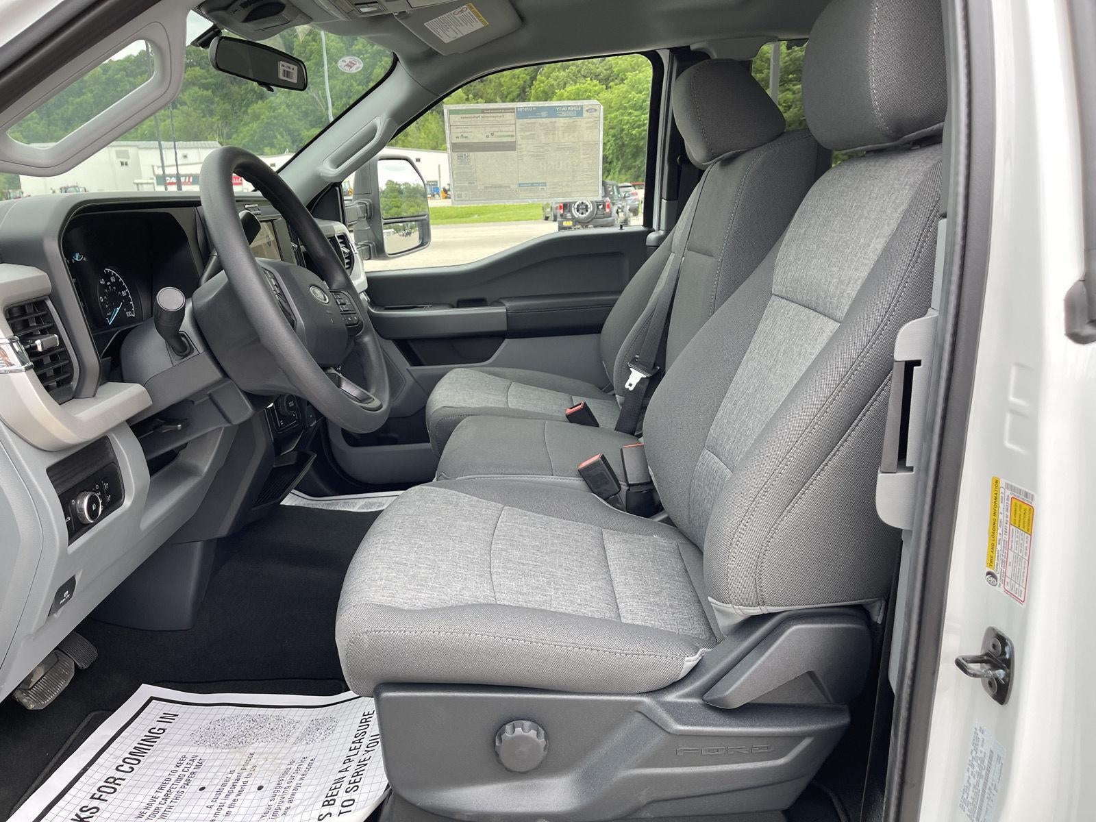 2025 Ford Super Duty F-250 SRW XL