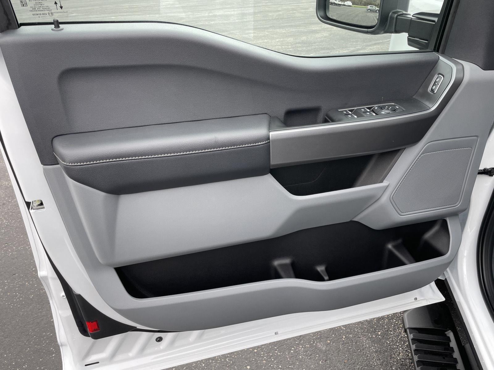 2026 Ford Super Duty F-350 SRW XLT