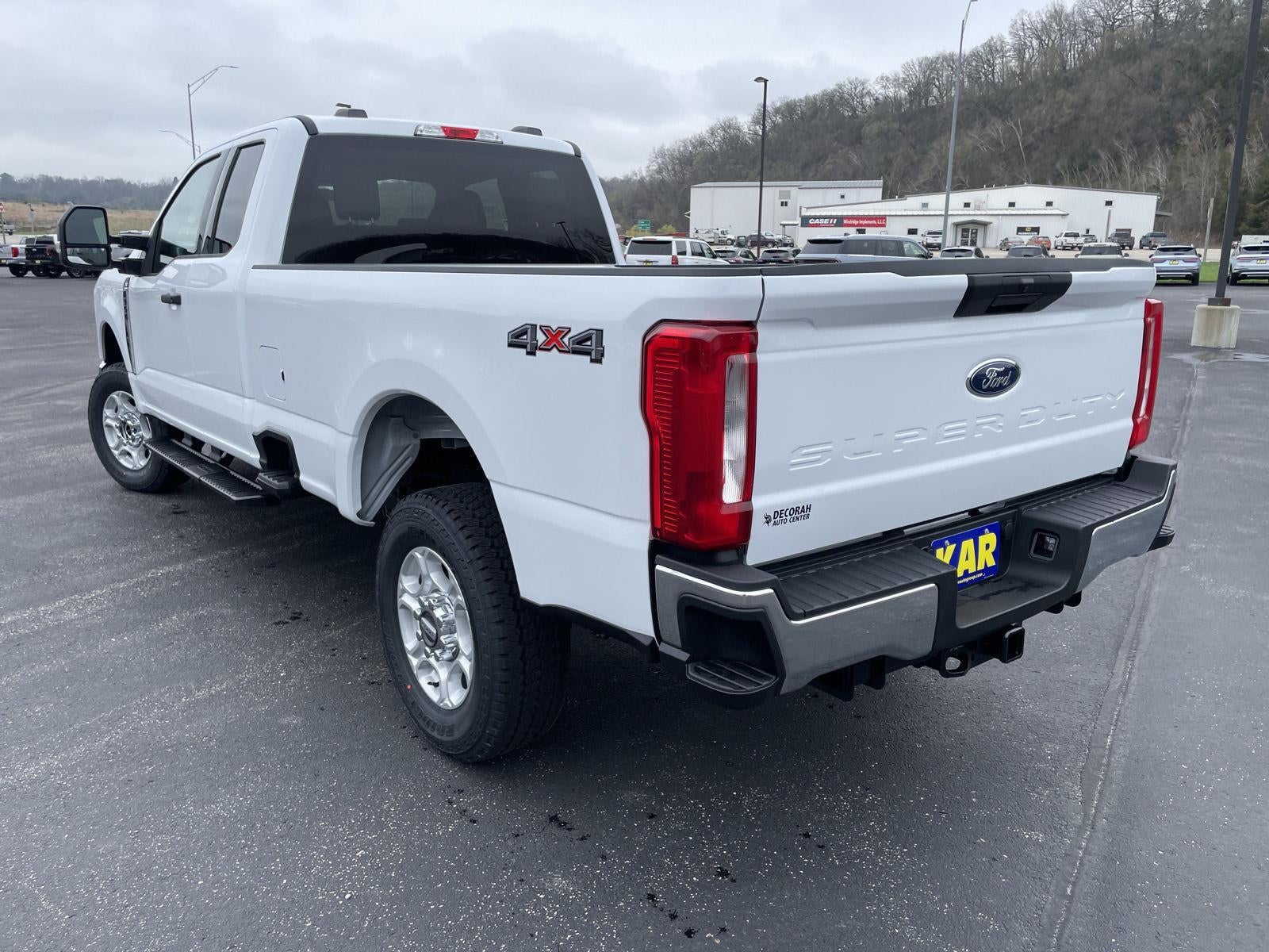 2026 Ford Super Duty F-350 SRW XLT
