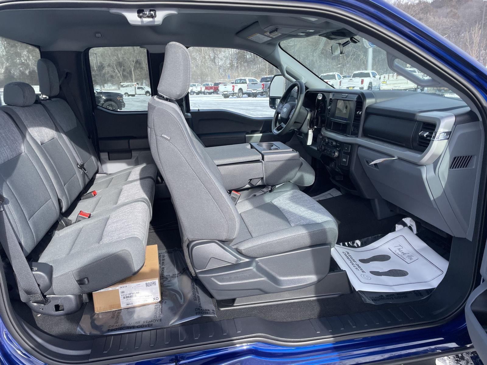 2026 Ford Super Duty F-350 SRW XLT