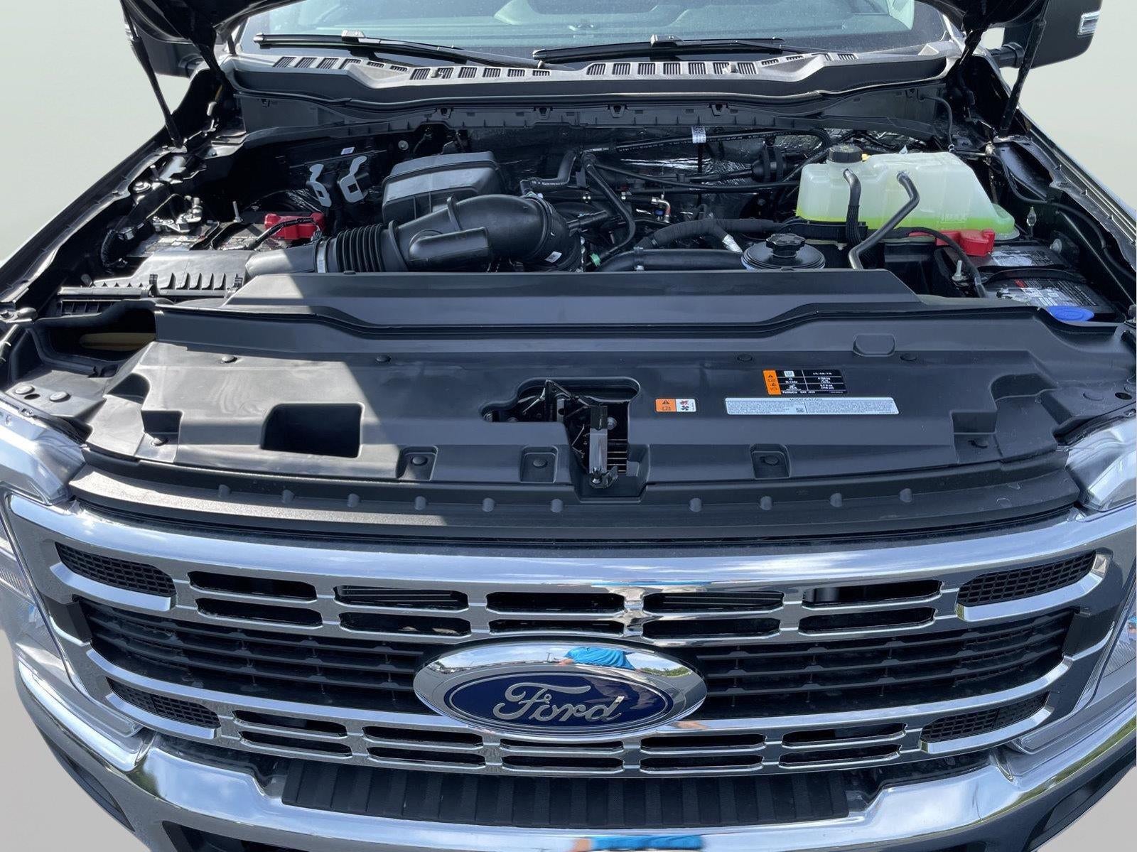 2026 Ford Super Duty F-350 Srw XLT
